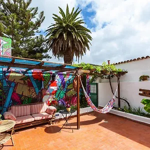 https://patio-hostel.in-canary-islands.com